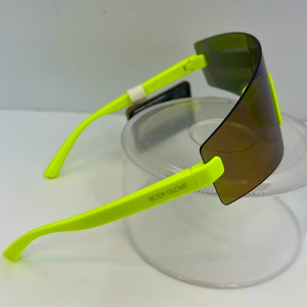 BODY GLOVE SUNGLASSES 100% UVA-UVB PROTECTION, YELLOW FRAME W/GREEN LENSES